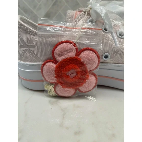 Converse Chuck Taylor All Star Lift Sneakers Shoes Womens 7 Low Top White Ribbon - Picture 6 of 10